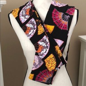 LulaRoe Mommy and me legging set